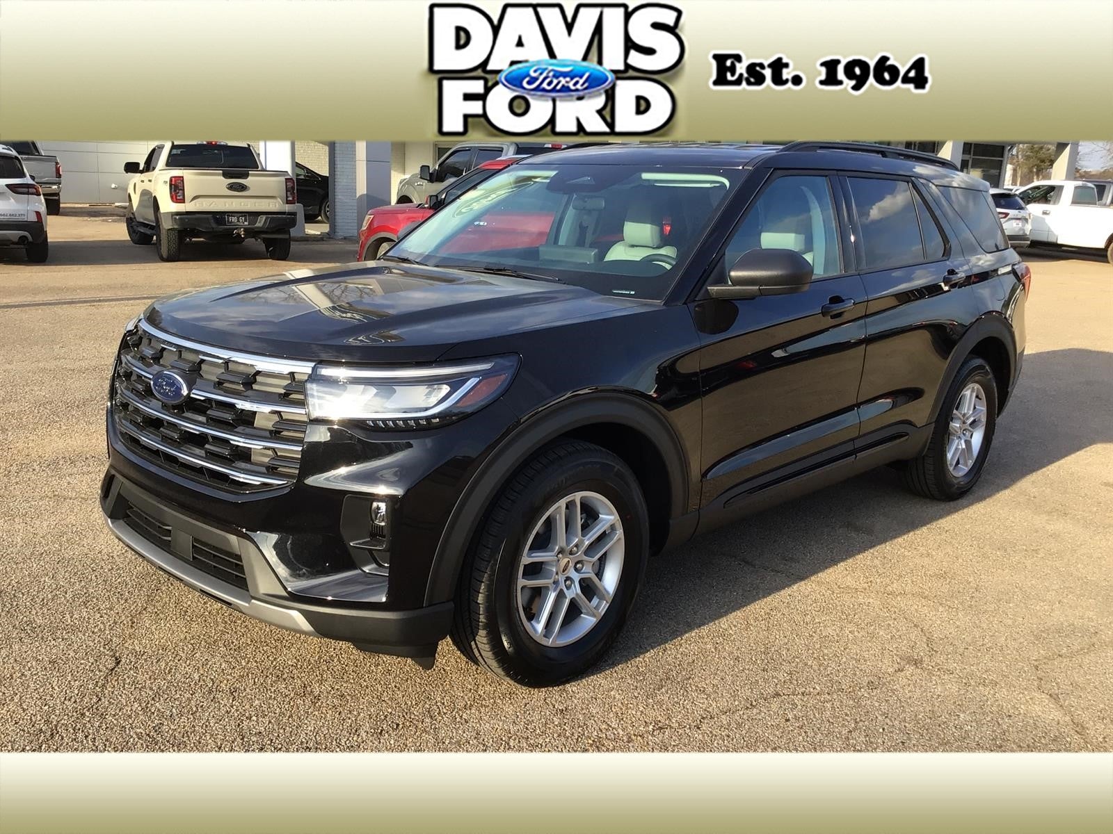 2026 Ford Explorer Active in Agate Black Metallic — front three-quarter view