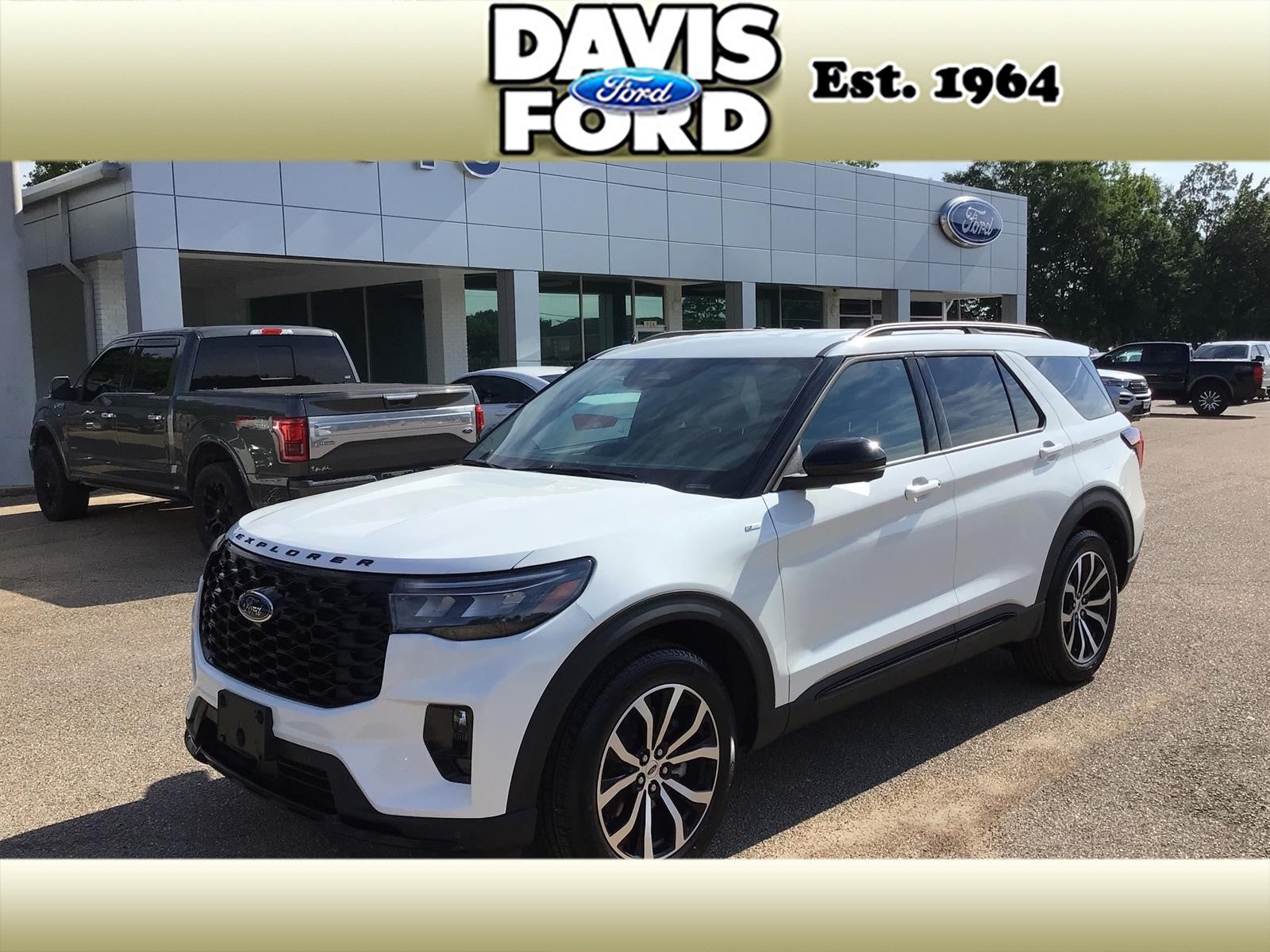 2026 Ford Explorer ST-Line in Star White Met Tri-Coat — front three-quarter view