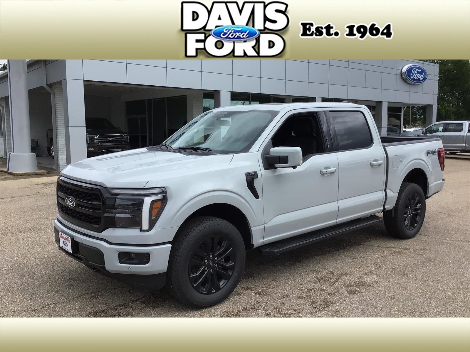 2026 Ford F-150 Lariat in Avalanche — front three-quarter view